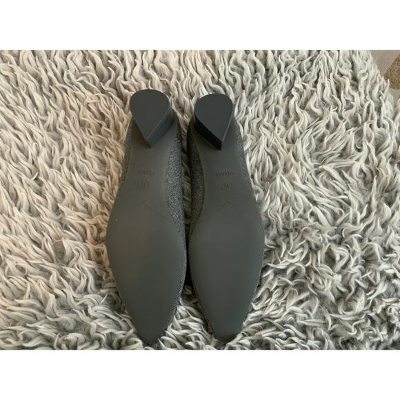 VIVAIA Size 7.5 Gray Pointed Bow Heels - Elegant NWOT - Picture 3 of 4